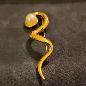 Avon Gold and Cream Spiral Brooch